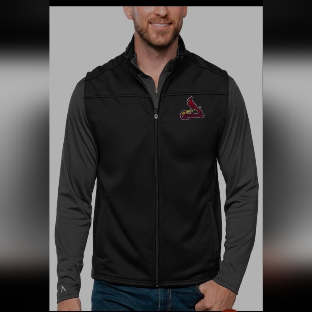 Men's St. Louis Cardinals Antigua Black Metallic Links Full-Zip Vest